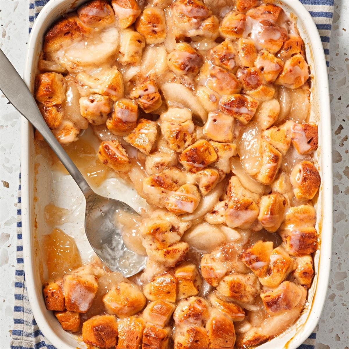 Easy Apple Pie Cinnamon Rolls: Perfect for Breakfast or Dessert